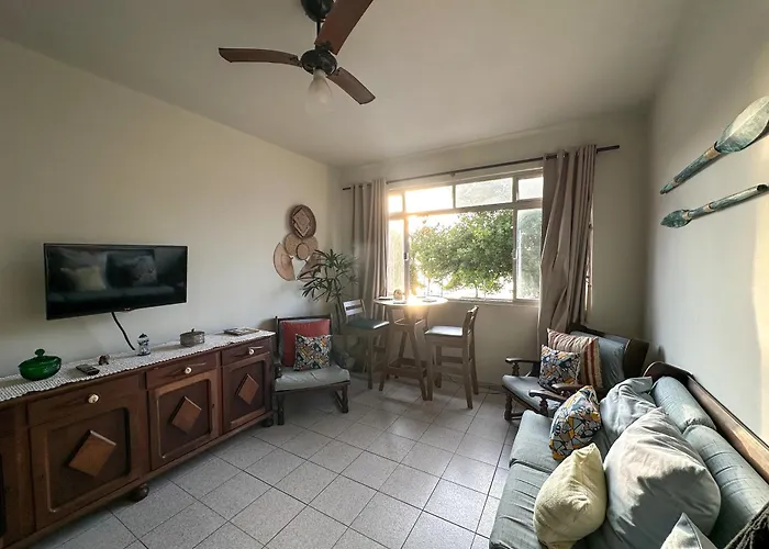 Apartamento Com Vista Pro Mar No Centro De Ubatuba - 2 Quartos, Cozinha Completa E 01 Vaga De Garagem